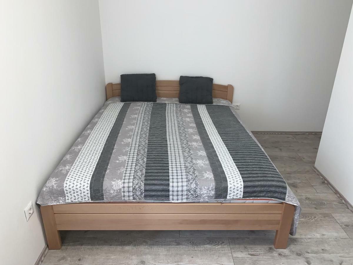 Exclusive Home - C. Apartman Πετς Εξωτερικό φωτογραφία